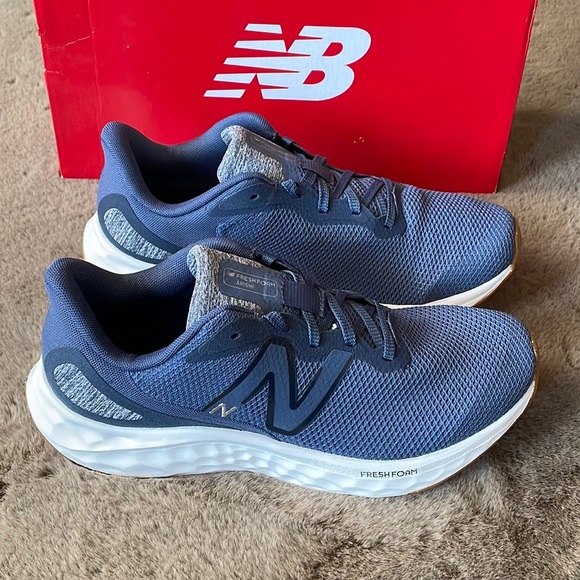 New Balance - Unisex Sneakers - Picture 2 of 7